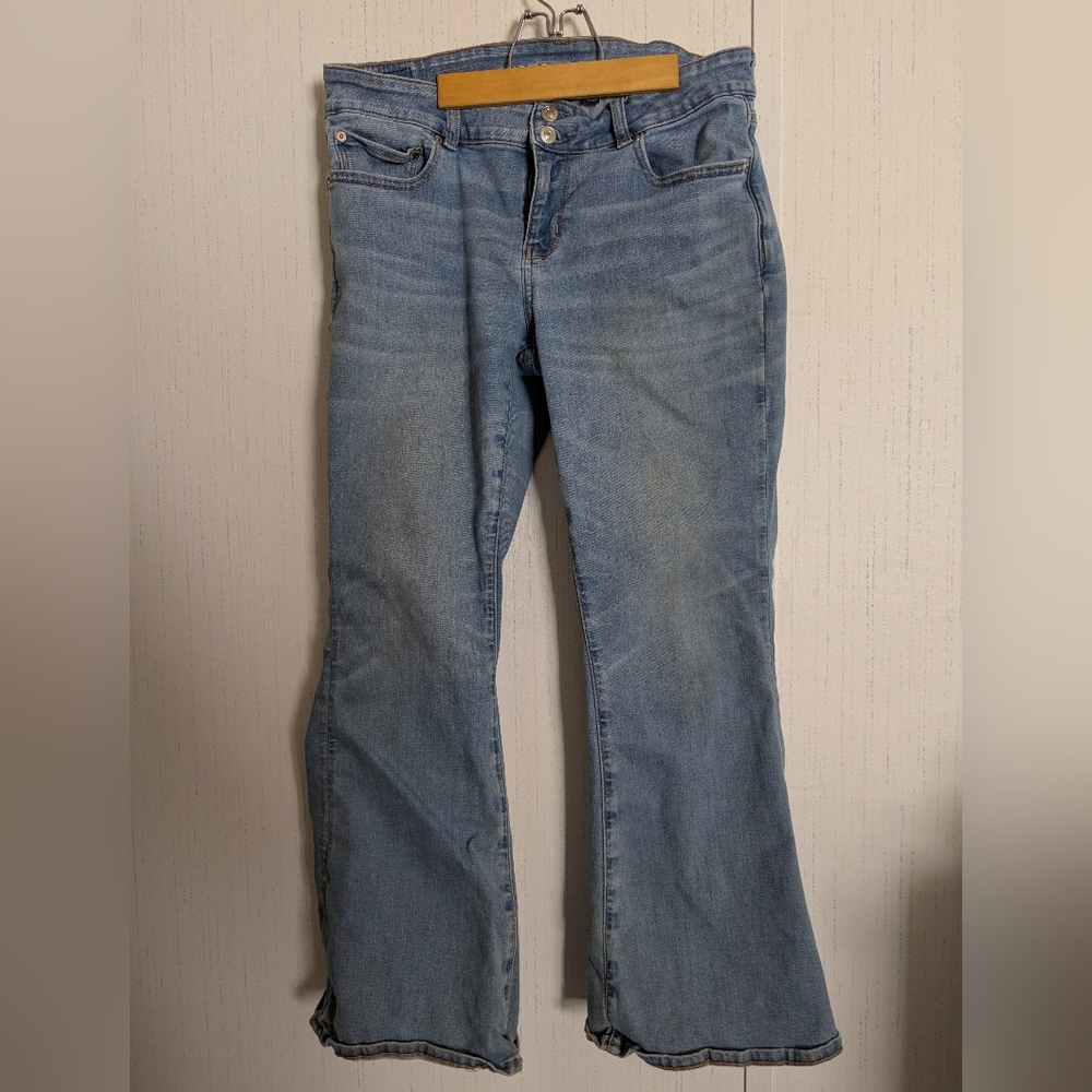 American Eagle Outfitters Light Blue Flare Jeans